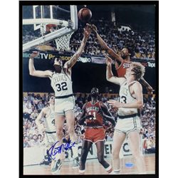 Kevin McHale Signed Celtics 11x14 Photo (Tracercode COA)