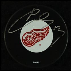 Pavel Datsyuk Signed Red Wings Logo Puck (JSA COA)