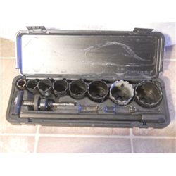 MAINTANCE WHOLE SOCKET IN CASE