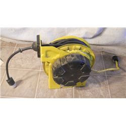 35' WOODHEAD SHOP RETRACTABLE EXTENSION CORD