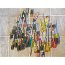 MISC PHILIPS HEAD AND FLAT HEAD SCREW DRIVERS