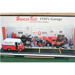 1950's Snap-On Tools Garage; 1:24 Scale Vehicle Display; Vehicles Not Included