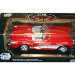 1957 Road Rough Chevrolet Corvette 1:18 Collection Die-Cast Metal