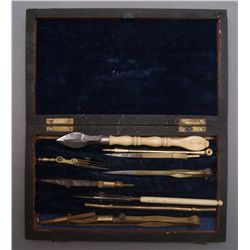 ANTIQUE DRAFTING SET
