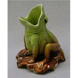 Open mouth Majolica frog vase, decorated in g