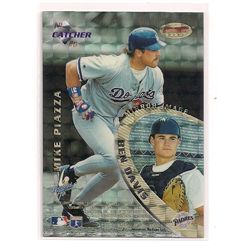 1996 Bowman's Best Mirror Image Atomic Refractor Mike Piazza Parallel Insert Card