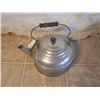 Image 1 : VINTAGE TEA KETTLE