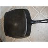 Image 4 : Wagner Ware Sidney Square Cast Iron Skillet