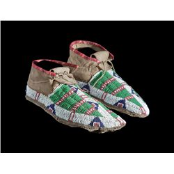 Sioux Man’s Moccasins