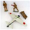 Image 2 : LOT OF 3 BARCLAY LED SOLDIERS AND CORGI AIRPLANE