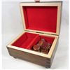 Image 2 : LOT OF 3 WALT DISNEY CLASSICS MUSIC BOXES