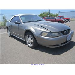 2001 - FORD MUSTANG
