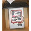 Image 1 : Deluxe Field Solar-pak Electric Fencer In The Box