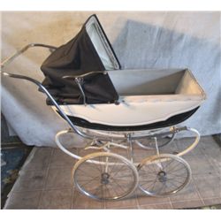 Antique White Marmnet Baby Buggy