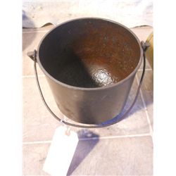 Large Cast Iron Footed Soup Pot -antique-