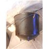 Image 2 : Large Cast Iron Footed Soup Pot -antique-