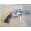 Image 2 : Small Metal Six Shooter W/ Plastic Handle