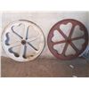 Image 1 : 2 Medium Gas Car Cast Iron Heart Shaped Wheels