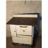 Image 2 : Vintage Wood Burning Cook Stove W/ Oven 6
