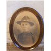 Image 1 : Nice Oval Wood Frame Military Photo