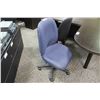 Image 1 : BLUE PATTERNED MULTI LEVER STENO CHAIR