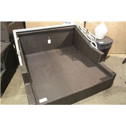 DIDU DOUBLE CHAISSE WITH RETRACTABLE SUN SHADE