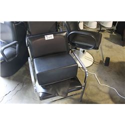 RECLINING HAIR WASH CHAIR WITH BOOSTER
