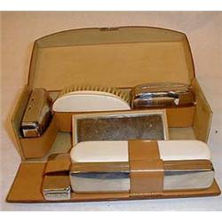 Dressing-set or manicure-set, 1950's. NOK 100