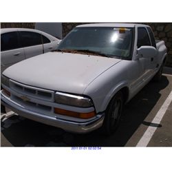 2000 - CHEVROLET S-10 // SALVAGE TITLE