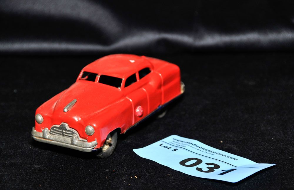 Vintage 1940/50s japanese tin toy car
