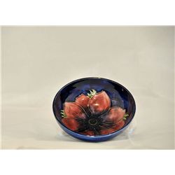 Moorcroft england art pottery bowl