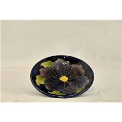 Moorcroft england art pottery dish