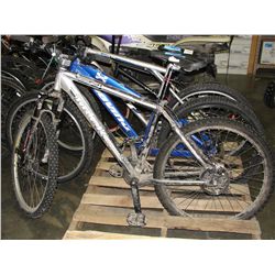 Trek mountain bike with disc brakes