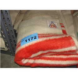 Vintage 100% sheeps wool collectors blanket