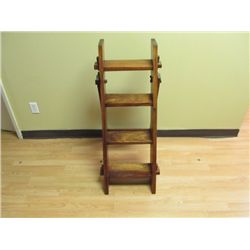 Solid wood  4 step collapsable ladder.
