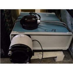 LARGE LIGHT W/ LENSE CABINET