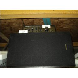 REALISTIC MPA-25 AMPLIFIER & OPTIMUS SPEAKER