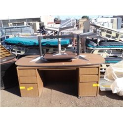 LOT: OFFICE FURNITURE