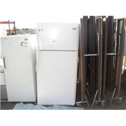 FRIGIDAIRE REFRIGERATOR