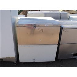 TRUE REFRIGERATOR {print sequence} FY1100340