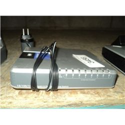 LINKSYS 8 PORT ROUTER