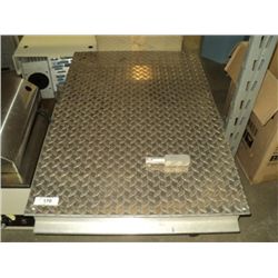 DIAMOND PLATE CASTERED DOLLY