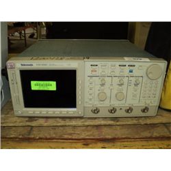 TEKTRONIX TDS 694C 4 CHANNEL DIGITAL REAL TIME