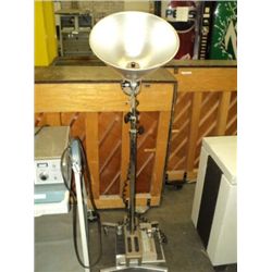 FLOOD LIGHT ON STAND