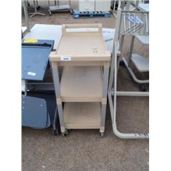 RUBBERMAID 4-WHEEL CART