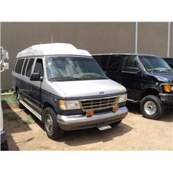 2003 Ford E450 Econoline 199,806 MILES