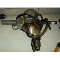 BLACK & DECKER 1/2" DRILL