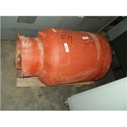 PRESSURE TANK