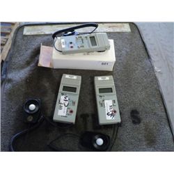 TRACEABLE LIGHT METERS 3X MONEY