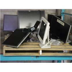 PALLET: 8 LCD MONITORS, 8X MONEY